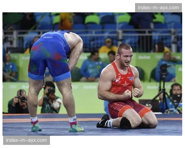 美国奥运摔跤队内选拔赛名单公布，多名新星挑战老将地位。