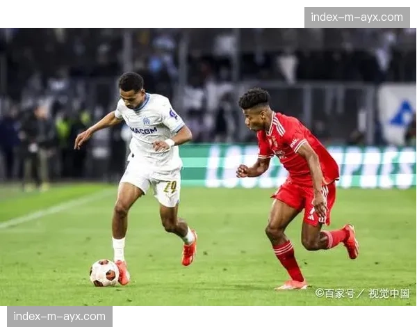 里尔门将切瓦利尔谈成为法甲零封次数最多的门将