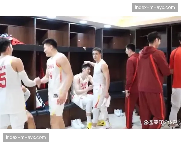 辽宁男篮更衣室赛后播放《海阔天空》，庆祝系列赛晋级