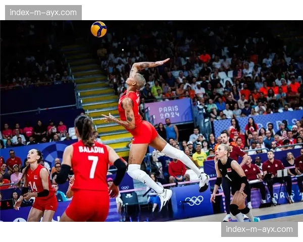 荷兰女排不敌土耳其，暴露一传波动问题，奥运前景蒙上阴影